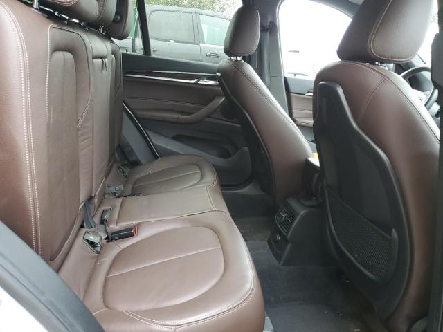 WBXHT3C38G5E48121 - 2016 BMW X1 XDRIVE28I WHITE photo 11