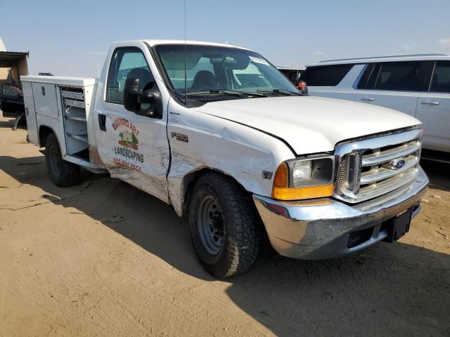 1FDNF20F3XEB70396 - 1999 FORD F250 SUPER DUTY WHITE photo 4