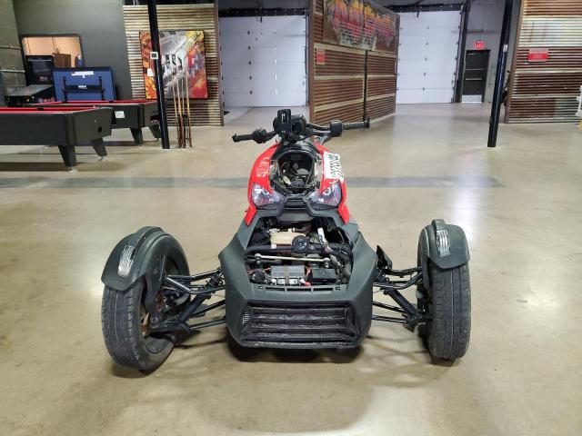 3JB2FEF23KJ000639 - 2019 CAN-AM RYKER RED photo 2