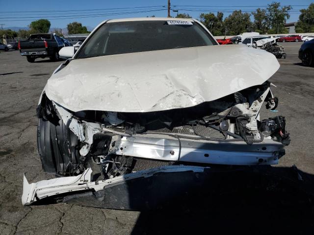 JTNB11HK2J3072833 - 2018 TOYOTA CAMRY L أبيض صورة 5