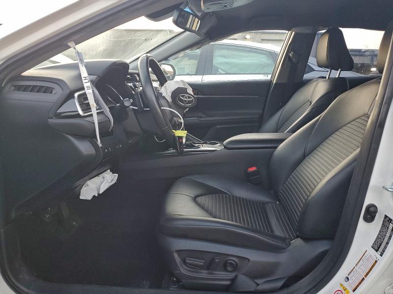 JTNB11HK2J3072833 - 2018 TOYOTA CAMRY L أبيض صورة 7