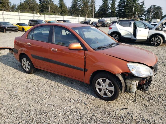 KNADE123886411085 - 2008 KIA RIO BASE ORANGE photo 4