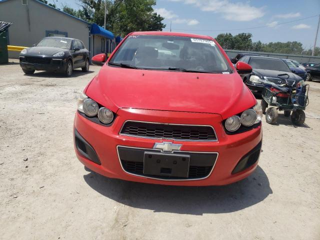 1G1JA5SH4E4205556 - 2014 CHEVROLET SONIC LS RED photo 5