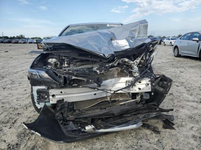 4T1T11AKXPU832508 - 2023 TOYOTA CAMRY SE NIGHT SHADE SILVER photo 5