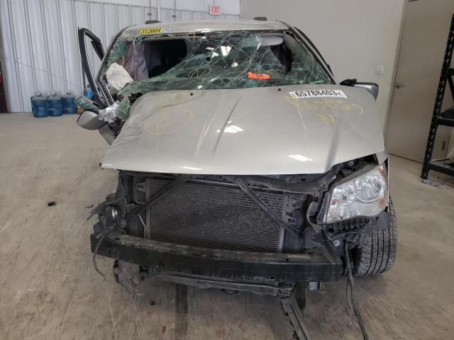 2A4RR5DGXBR746170 - 2011 CHRYSLER TOWN & COU TOURING 银色 照片 5