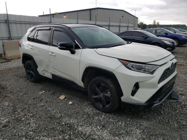 2T3EWRFV2KW043457 - 2019 TOYOTA RAV4 XSE WHITE photo 4