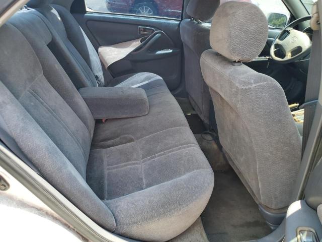 4T1BG22K5WU229012 - 1998 TOYOTA CAMRY CE WHITE photo 10