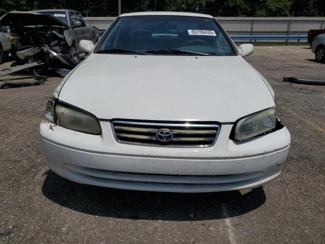 4T1BG22K5WU229012 - 1998 TOYOTA CAMRY CE WHITE photo 5