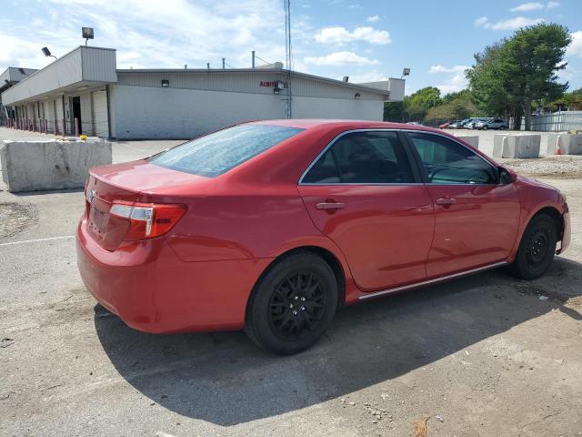 4T1BF1FKXCU572689 - 2012 TOYOTA CAMRY 4C BASE RED photo 3