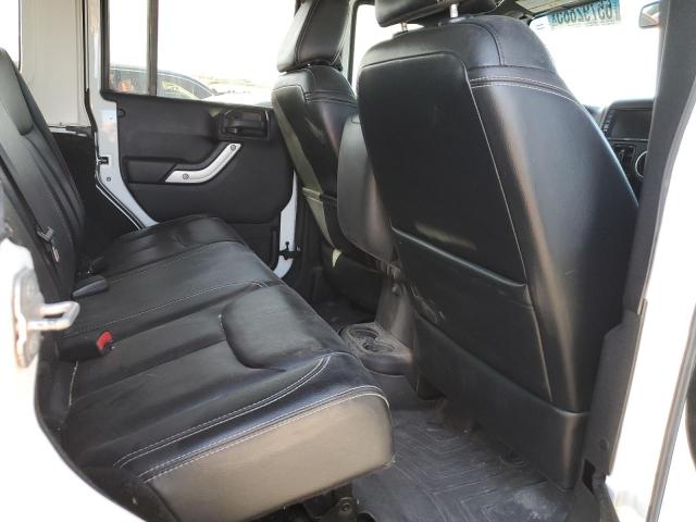 1C4BJWEG1EL259570 - 2014 JEEP WRANGLER U SAHARA WHITE photo 10