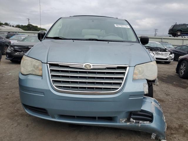 2A4RR4DE9AR153617 - 2010 CHRYSLER TOWN & COU LX BLUE photo 5