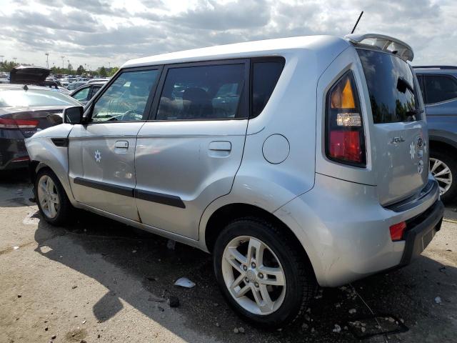 KNDJT2A24A7120531 - 2010 KIA SOUL + SILVER photo 2