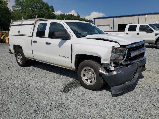 1GCRCNEC3JZ155962 - 2018 CHEVROLET SILVERADO C1500 WHITE photo 4