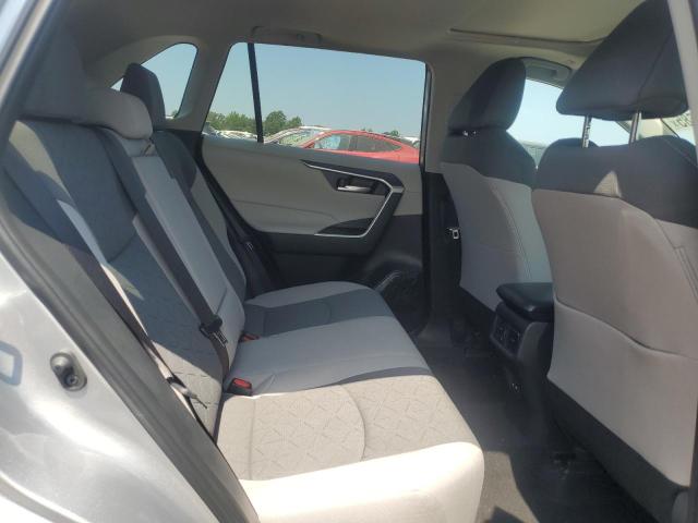 2T3P1RFV7SC539105 - 2025 TOYOTA RAV4 XLE 银色 照片 11