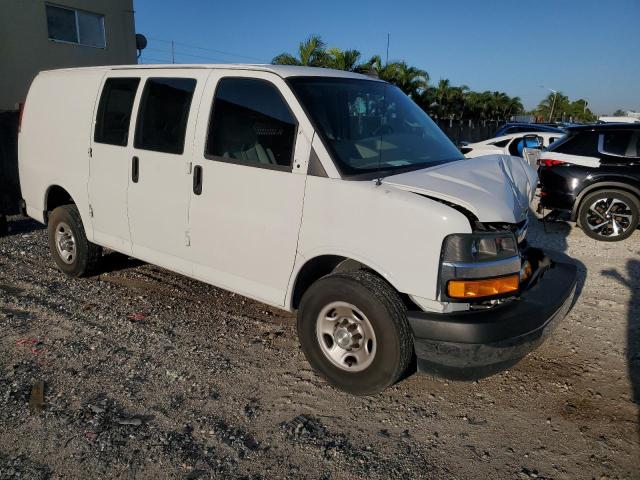 1GCWGAF76M1182786 - 2021 CHEVROLET EXPRESS G2 WHITE photo 4