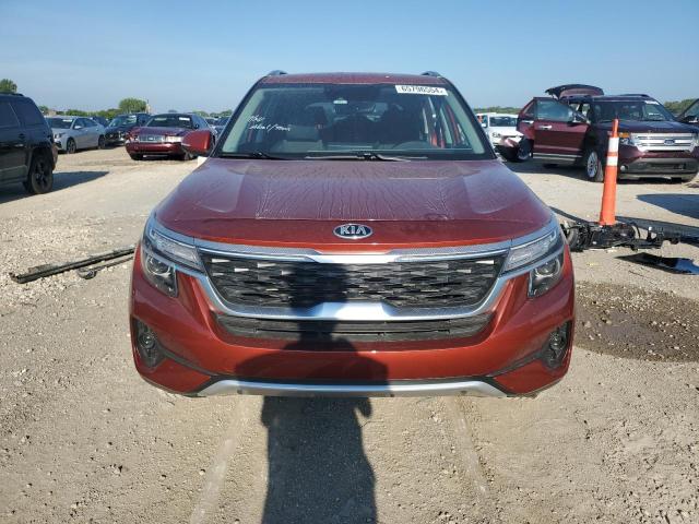 KNDEUCAAXM7188137 - 2021 KIA SELTOS S RED photo 5