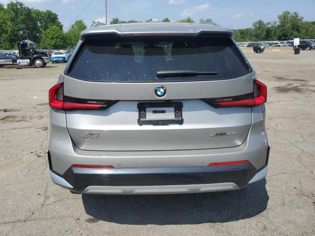 WBX73EF02R5Z67917 - 2024 BMW X1 XDRIVE28I SILVER photo 6