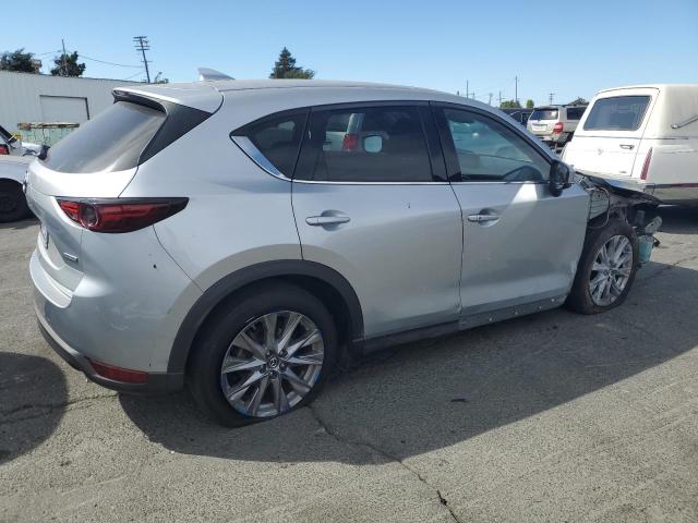 JM3KFADM0K1544268 - 2019 MAZDA CX-5 GRAND TOURING SILVER photo 3