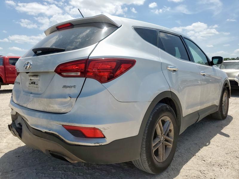 5XYZT3LB9JG560768 - 2018 HYUNDAI SANTA FE S SILVER photo 3