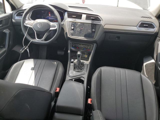 3VV3B7AX0NM163460 - 2022 VOLKSWAGEN TIGUAN SE Czarny zdjęcie 8