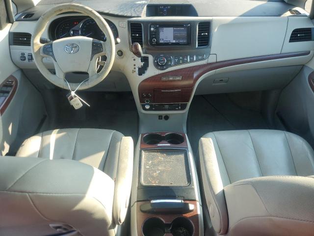 5TDDK3DC4DS066975 - 2013 TOYOTA SIENNA XLE BLUE photo 8