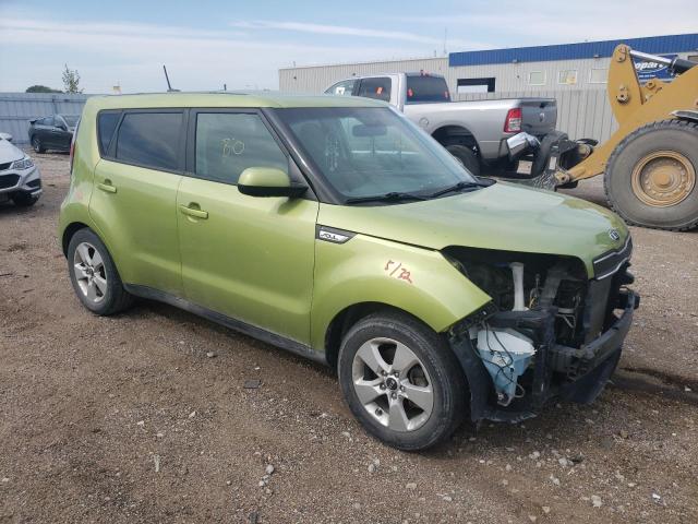 KNDJN2A29J7895613 - 2018 KIA SOUL GREEN photo 4