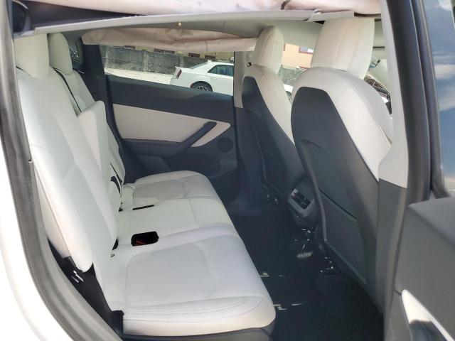 5YJYGAEE2MF187287 - 2021 TESLA MODEL Y WHITE photo 10