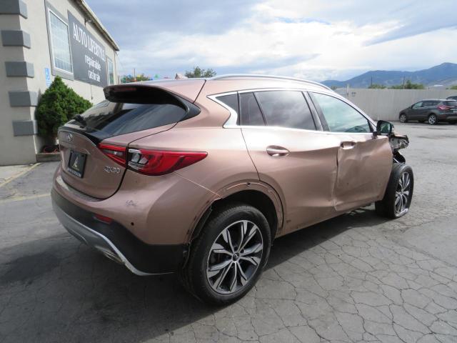 SJKCH5CR6HA023217 - 2017 INFINITI QX30 BASE PINK photo 3