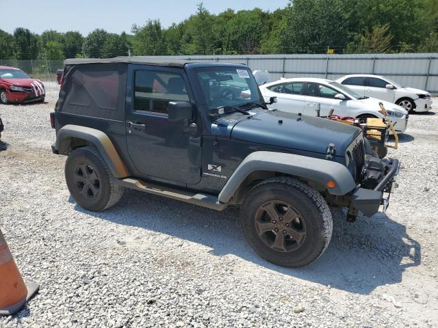 1J4FA24177L131306 - 2007 JEEP WRANGLER X GRAY photo 4