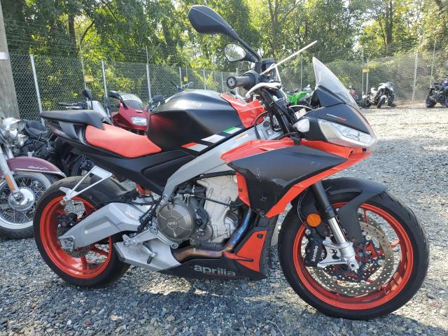 ZD4KSUE05MS000139 - 2021 APRILIA TUONO 660 RED photo 9