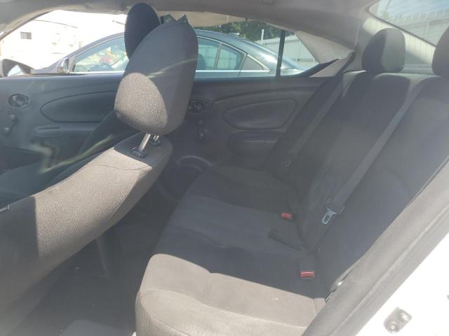 3N1CN7AP9JL801844 - 2018 NISSAN VERSA S WHITE photo 10