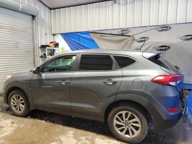 KM8J23A46HU447451 - 2017 HYUNDAI TUCSON SE GRAY photo 2