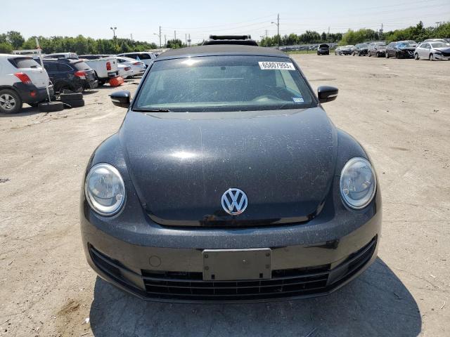 3VW507AT2EM822579 - 2014 VOLKSWAGEN BEETLE BLACK photo 5