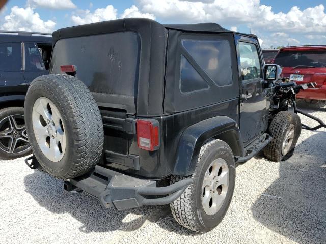 1J8FA541X7L180614 - 2007 JEEP WRANGLER SAHARA BLACK photo 4