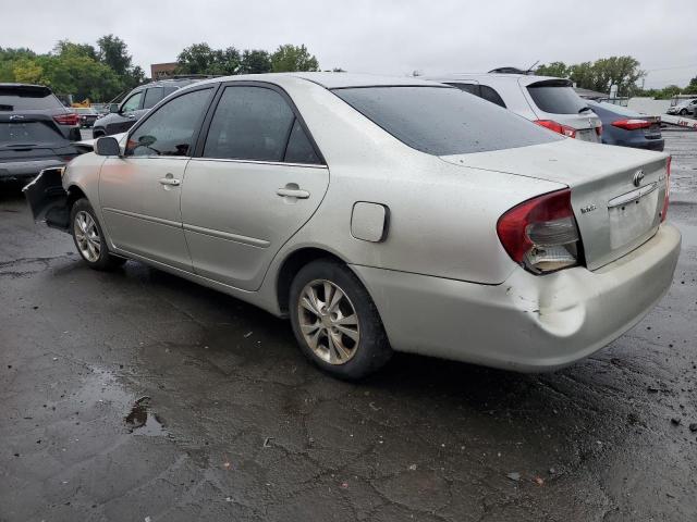 4T1BF32K04U076352 - 2004 TOYOTA CAMRY LE SILVER photo 2