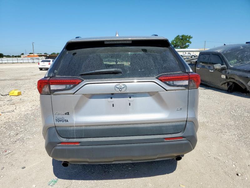 2T3H1RFVXMC164947 - 2021 TOYOTA RAV4 LE SILVER photo 6