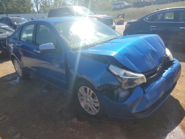 1FAHP3HN9BW179743 - 2011 FORD FOCUS SEL BLUE photo 4