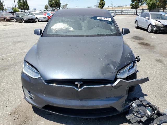 5YJXCBE2XGF021798 - 2016 TESLA MODEL X ნაცრისფერი ფოტო 5