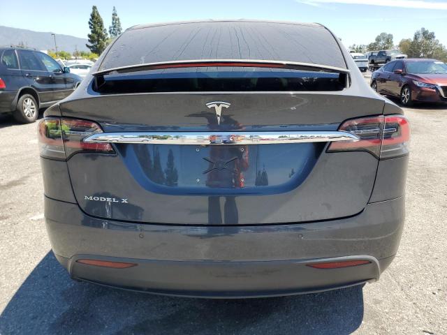 5YJXCBE2XGF021798 - 2016 TESLA MODEL X ნაცრისფერი ფოტო 6