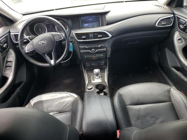 SJKCH5CR6JA054151 - 2018 INFINITI QX30 BASE BLUE photo 8