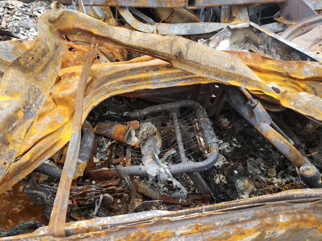 5LMFU28A1YLJ35868 - 2000 LINCOLN NAVIGATOR დამწვარი ფოტო 11