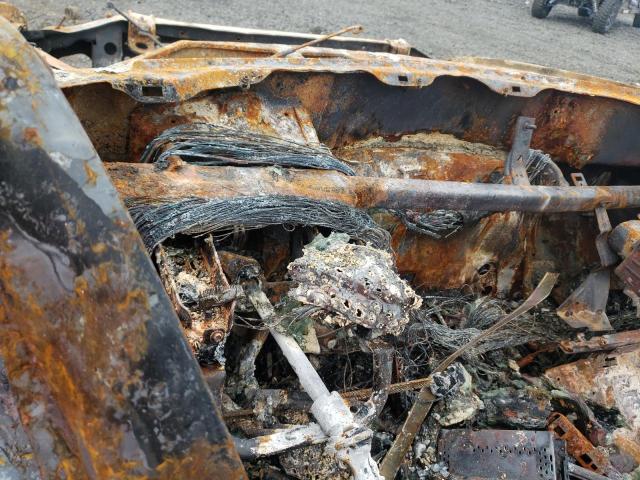 5LMFU28A1YLJ35868 - 2000 LINCOLN NAVIGATOR დამწვარი ფოტო 9