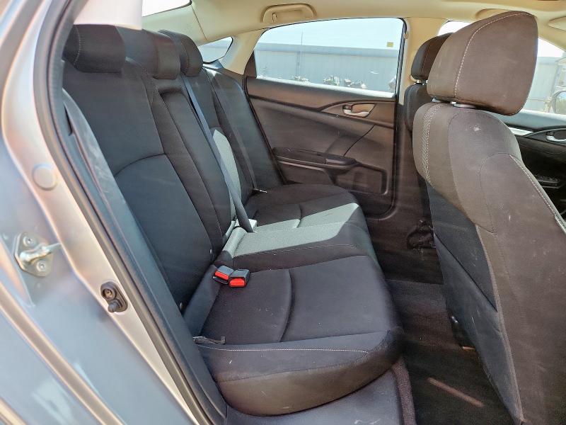 2HGFC2F70JH606561 - 2018 HONDA CIVIC EX SILVER photo 10