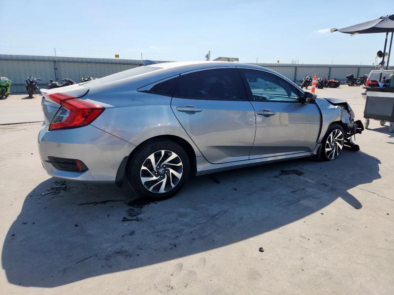 2HGFC2F70JH606561 - 2018 HONDA CIVIC EX SILVER photo 3