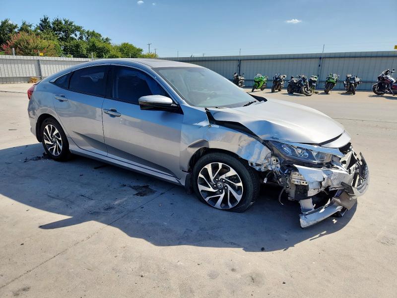 2HGFC2F70JH606561 - 2018 HONDA CIVIC EX SILVER photo 4