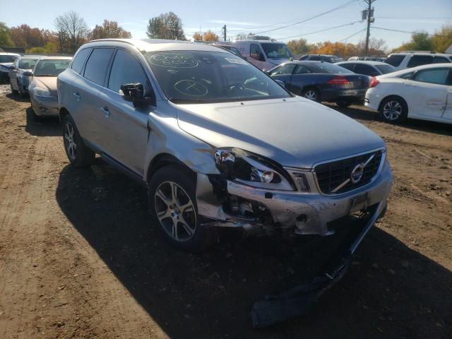 YV4902DZ3C2345704 - 2012 VOLVO XC60 T6 SILVER photo 1