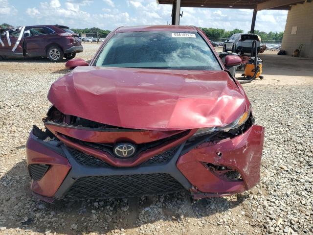 4T1B11HK2JU673184 - 2018 TOYOTA CAMRY L BURGUNDY photo 5