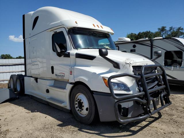 2020 FREIGHTLINER CASCADIA 1, null