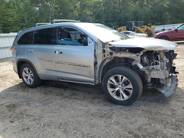 5TDJKRFH0FS092829 - 2015 TOYOTA HIGHLANDER XLE SILVER photo 4