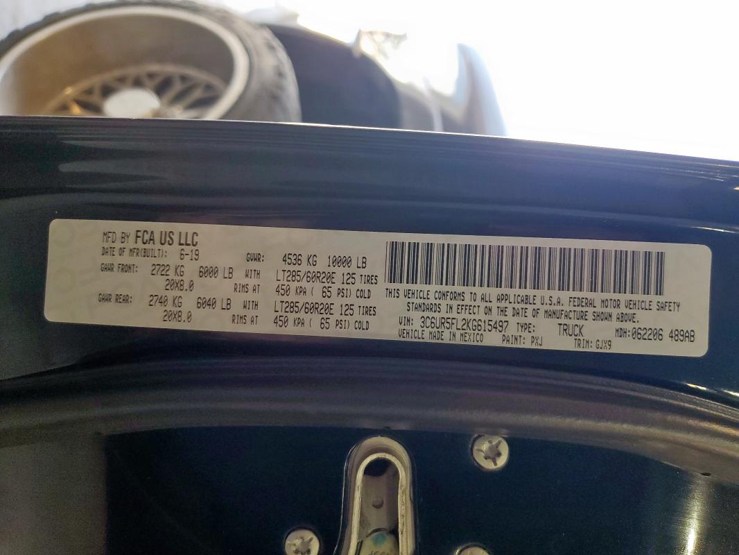 3C6UR5FL2KG615497 - 2019 RAM 2500 LARAMIE BLACK photo 12